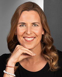 Dana Gielnik Leiterin People. Culture & Places Online.jpg