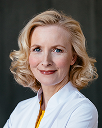 Dr. Anne Fleck_Torso_Kittel_ Asja Caspari Online.jpg
