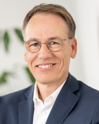 dr_frank_may_copyright_timo_lutz_werbefotografie_01 online.jpg